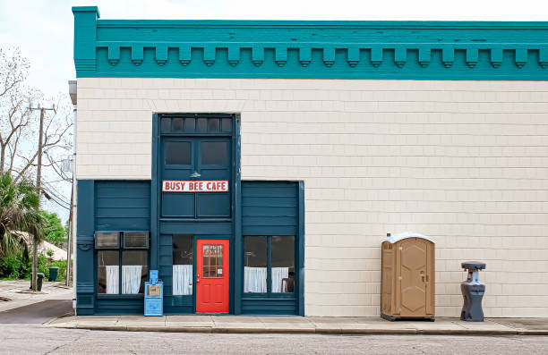 Best Construction site porta potty rental  in Le Roy, IL
